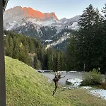 V9 Large 7 People Apartment